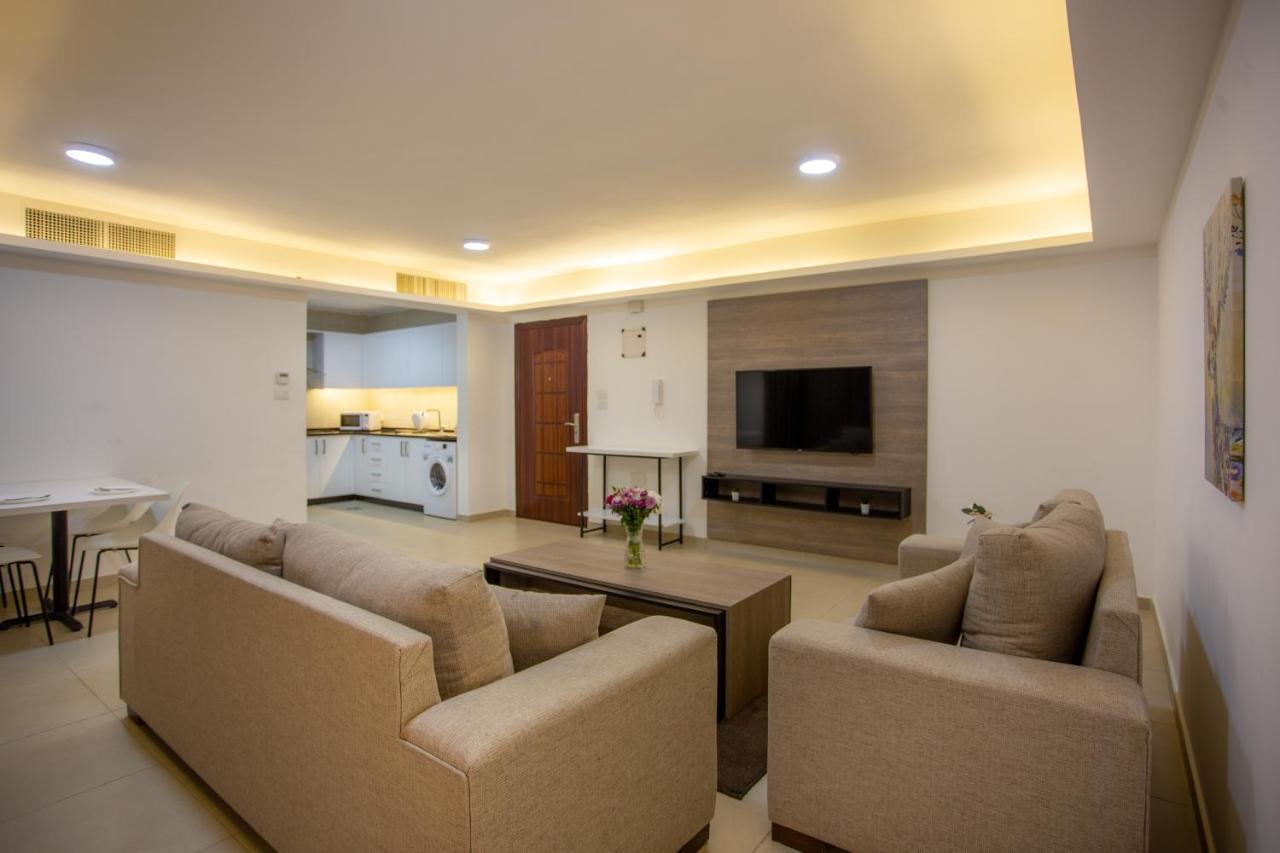 Triple A Hotel Suites 암만 외부 사진